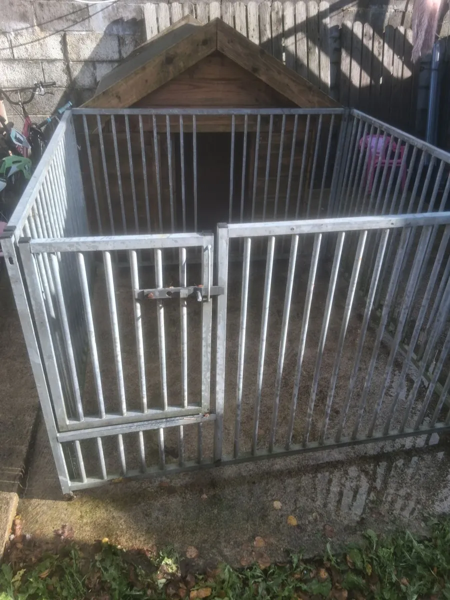 Pets pin - Image 1
