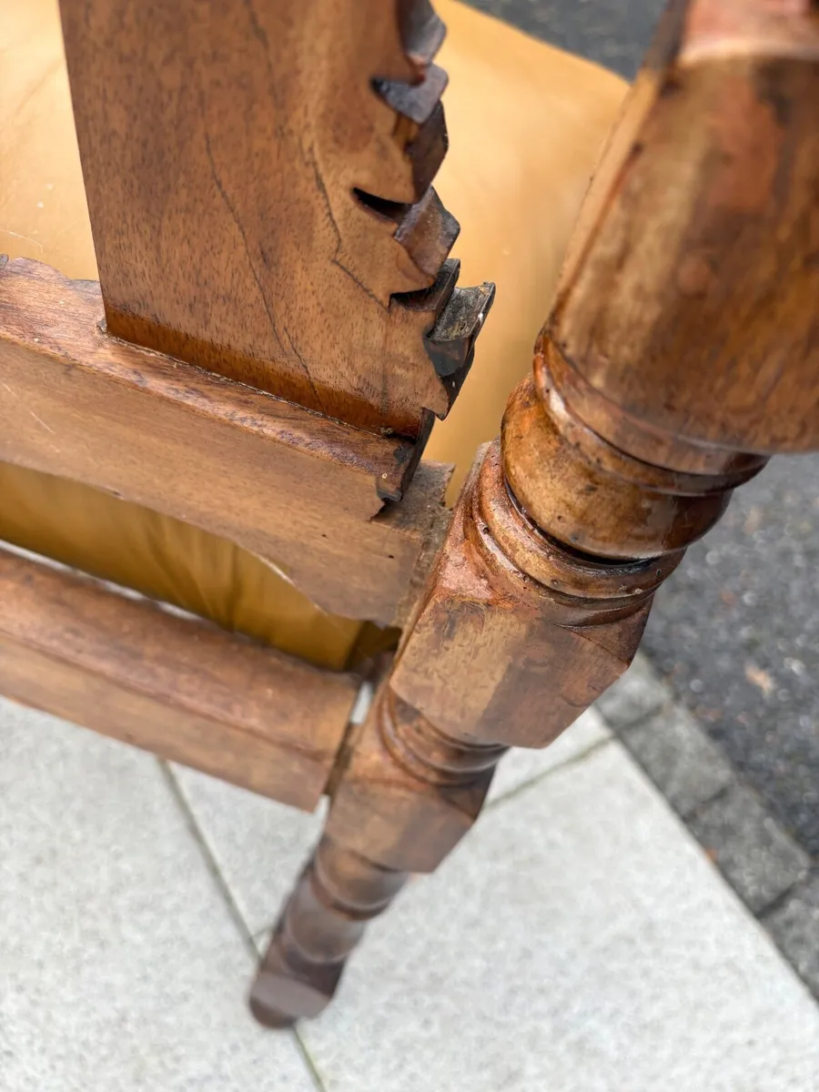 Chair - Image 3