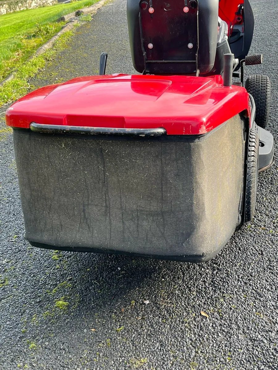 Castlegarden 16/5HP hydro ride on lawnmower - Image 4