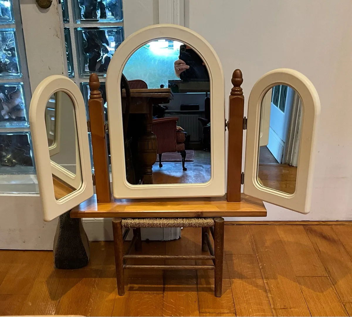Dressing Table Mirror - Image 1