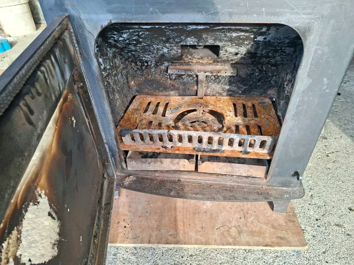 30 kw stove ideal for workshop - Image 3