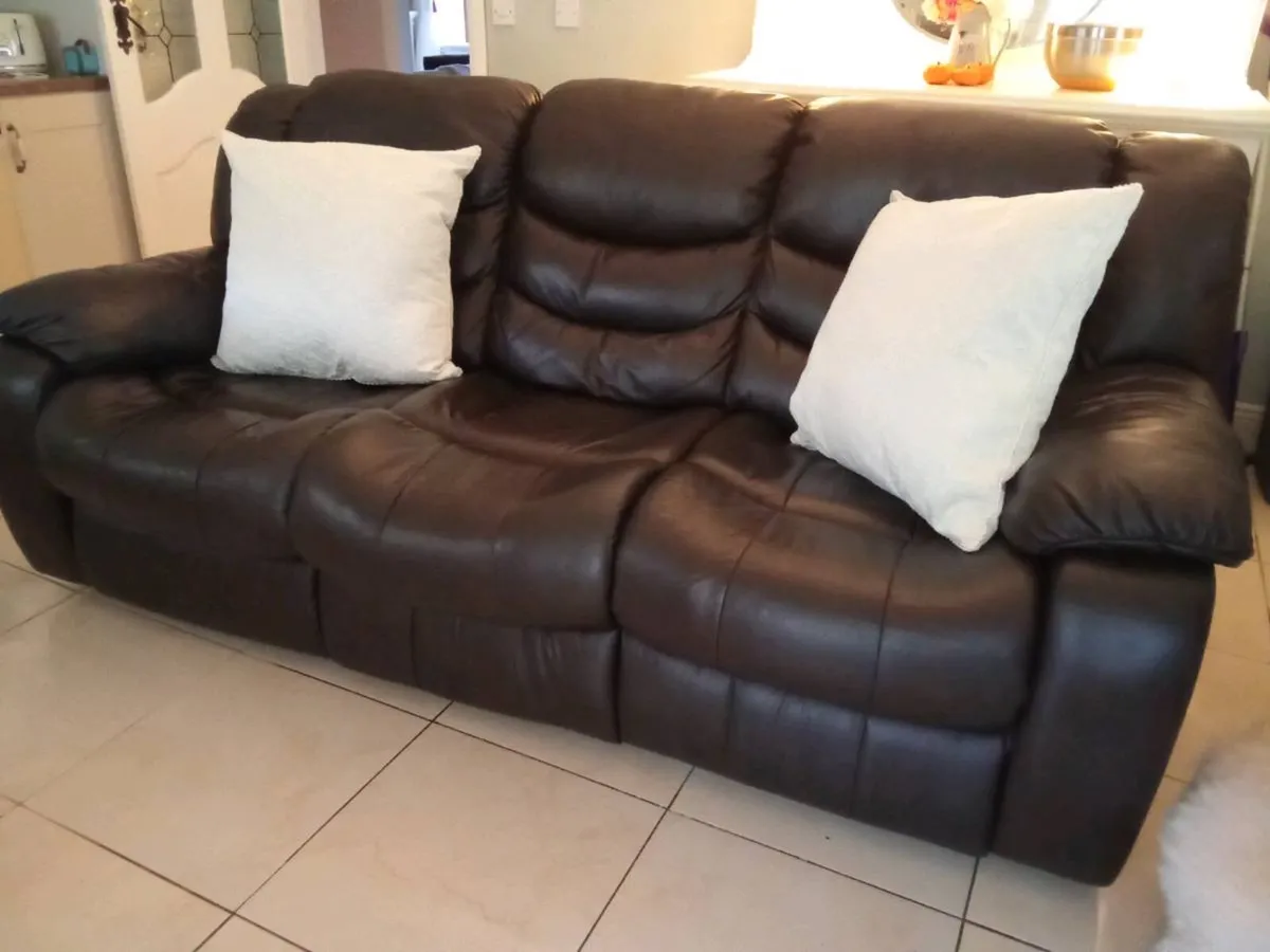 Recliner sofa - Image 4