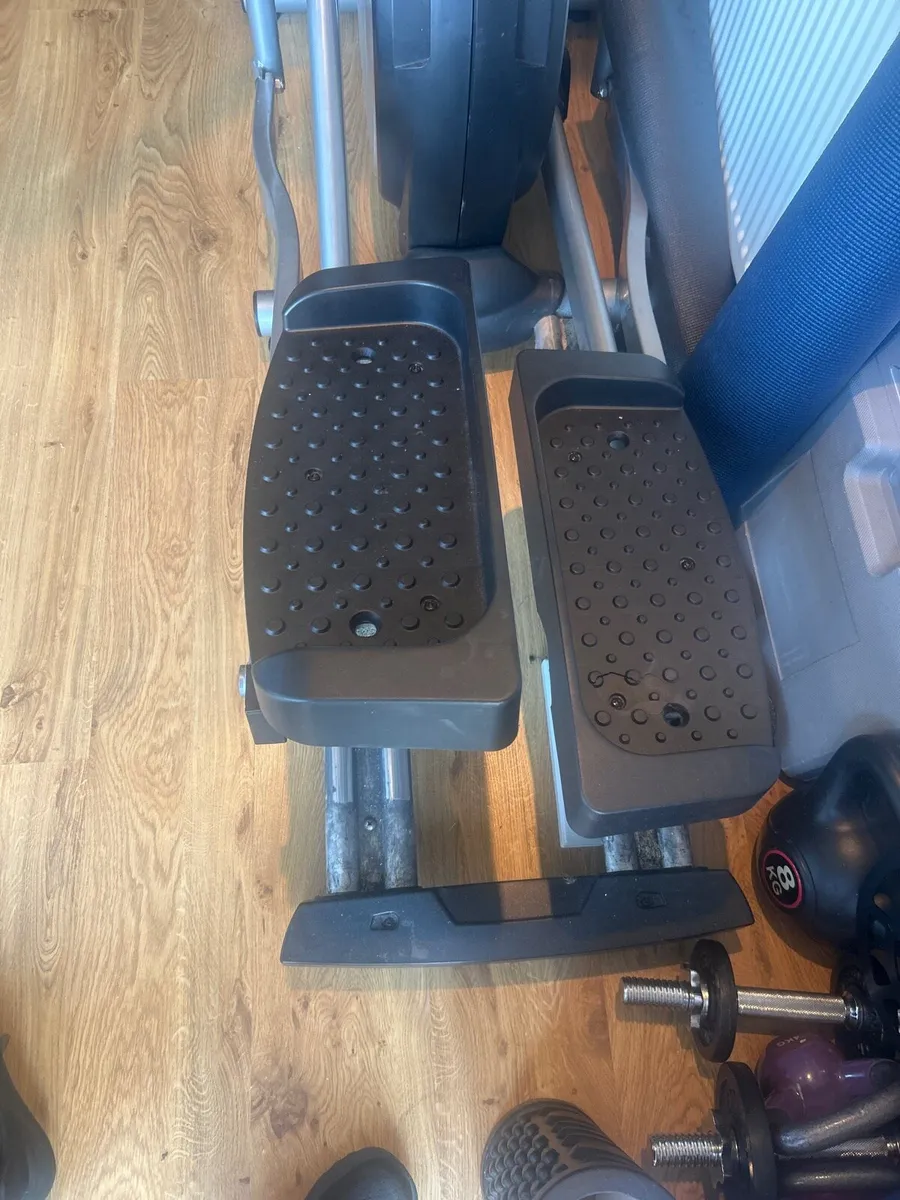 Cross  trainer - Image 3