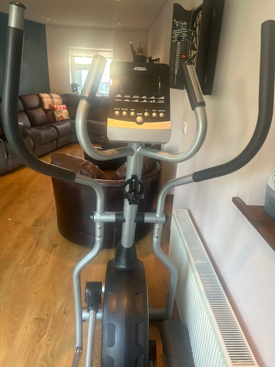 Cross  trainer - Image 2