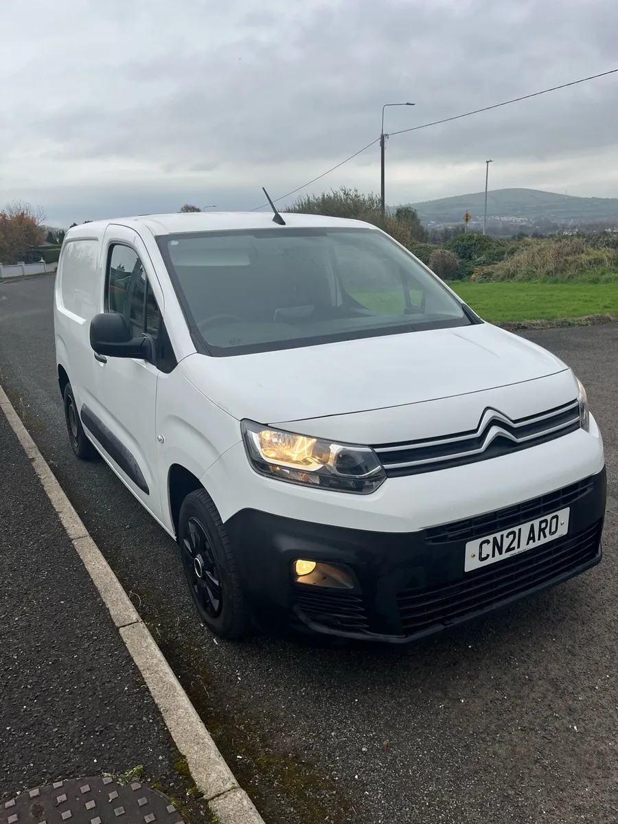 2021 Citroen Berlingo - Image 2