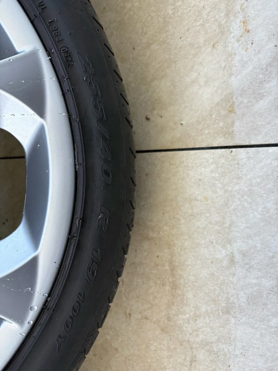 Genuine Audi Q3 19” Alloy Wheels - Image 2