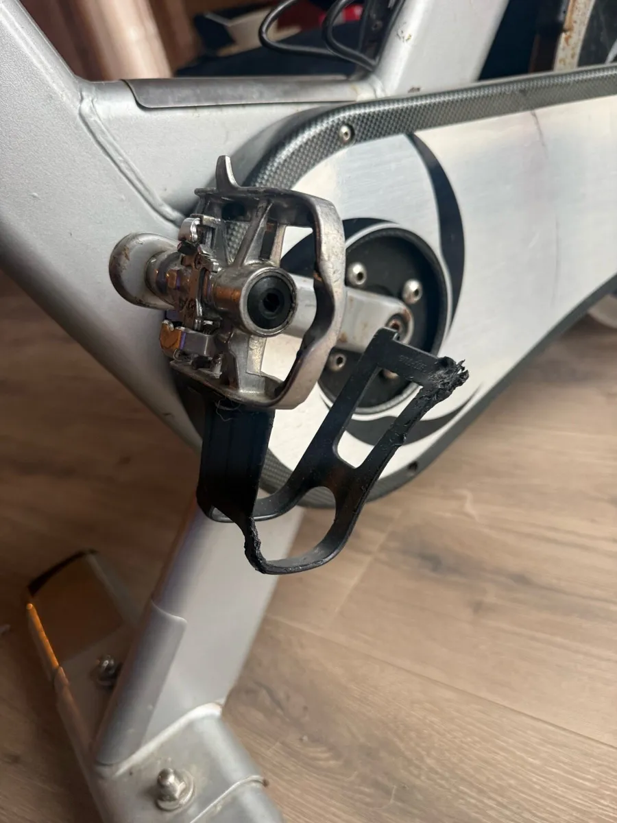 Tomahawk S Series Spinning Bike - Image 3
