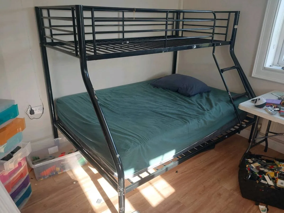 Bunk bed - Image 1