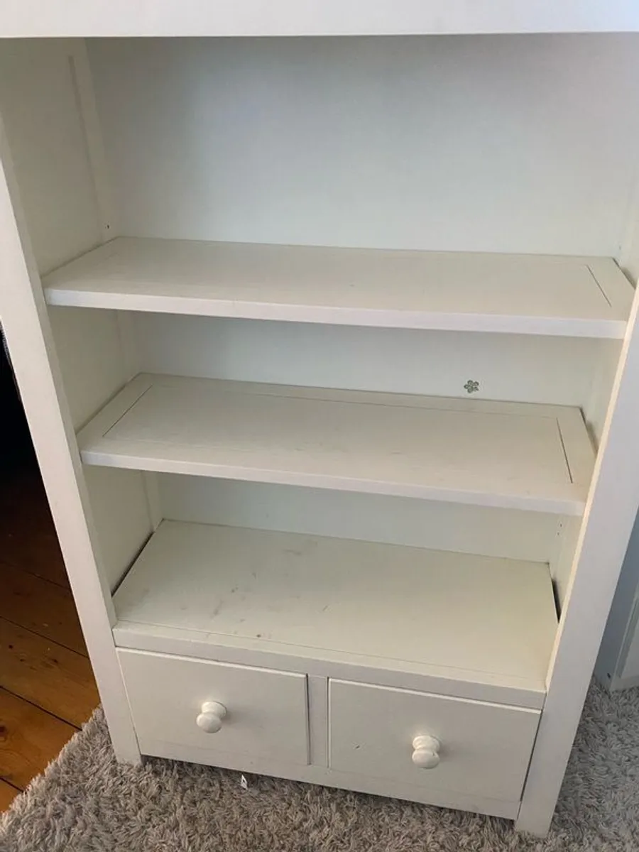 bookshelf - Image 1