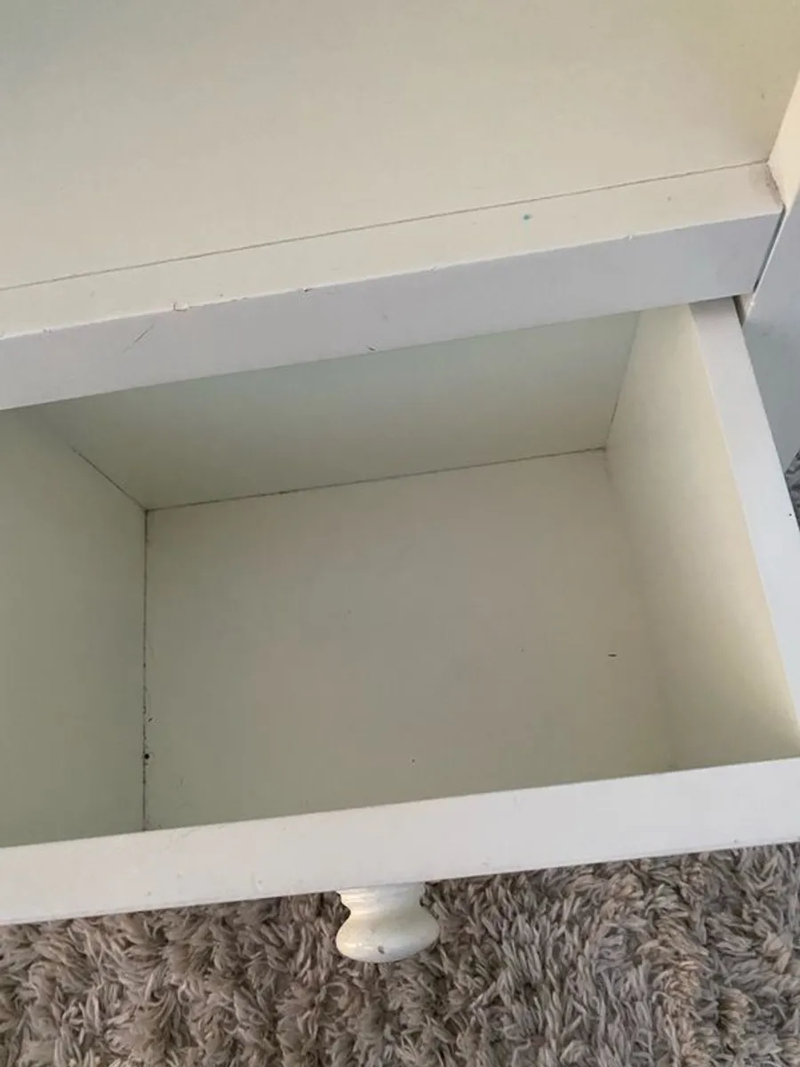 bookshelf - Image 4