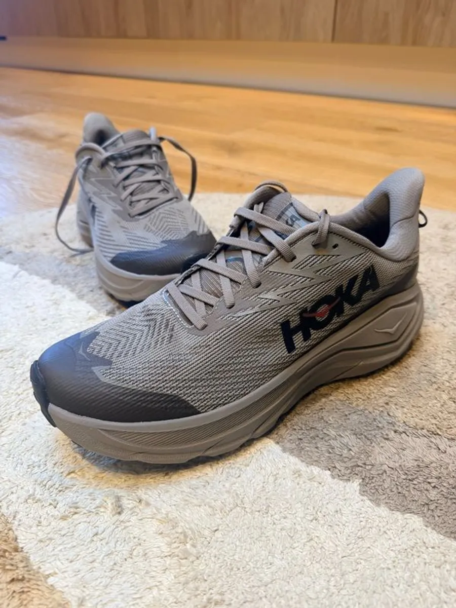 Hoka gore-tex - Image 1