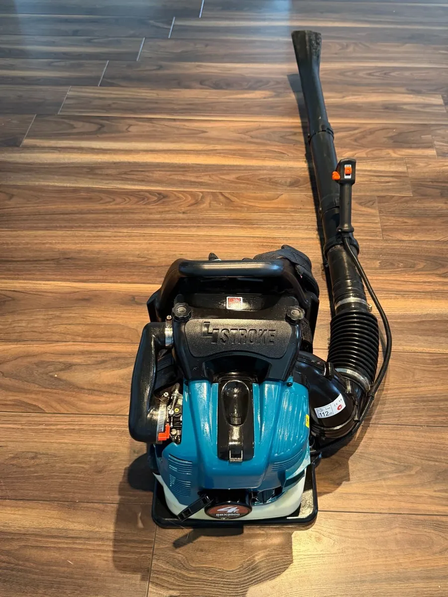 Leaf Blower 75.6cc 4-Stroke Petrol - Image 1