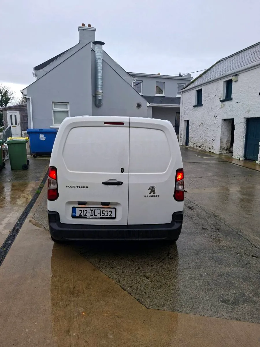 212 Peugeot Partner - Image 4