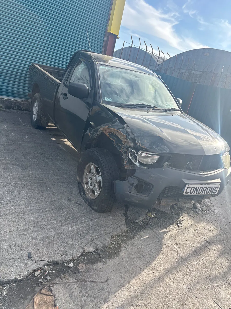 Mitsubishi L200 2015 - Image 3