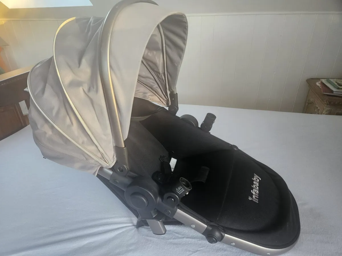 infant ultimo travel system 3w/4 - Image 1