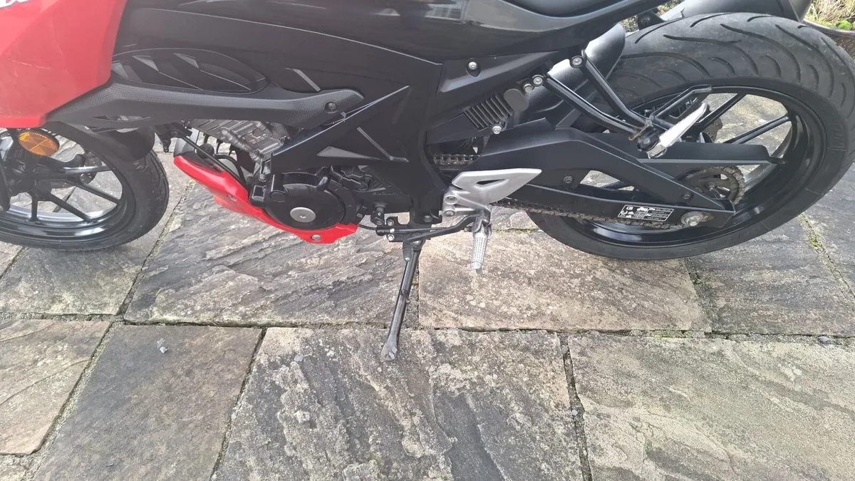 SUZUKI GSX 125 - Image 4