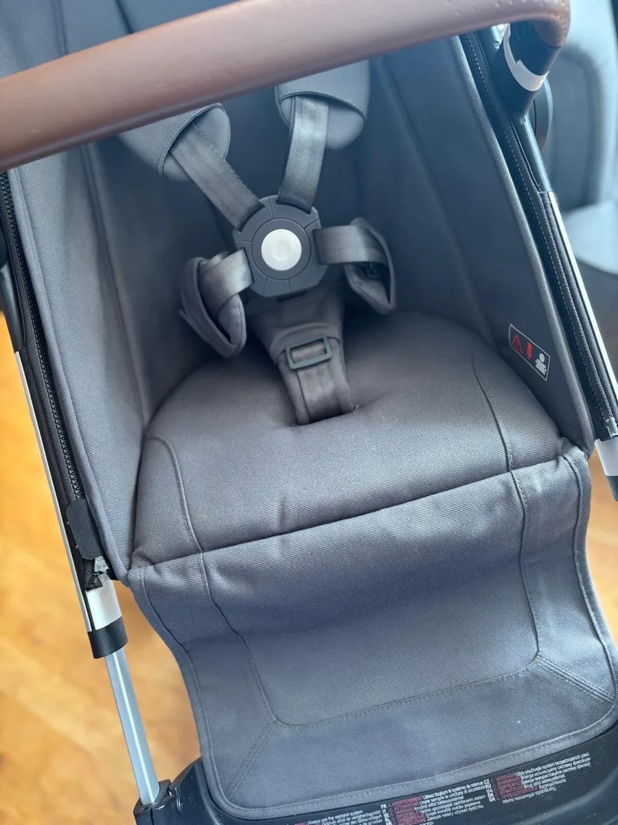 Joolz day 2 travel system - Image 4