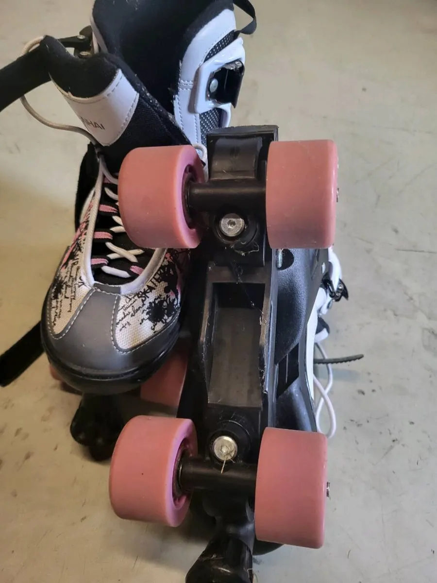 Roller skates - Image 2