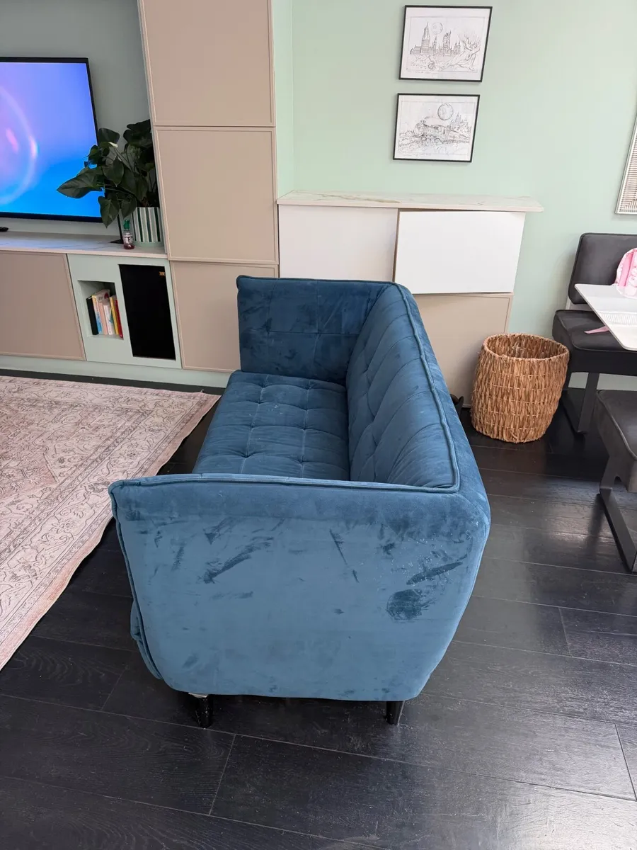 Sofa - Image 3