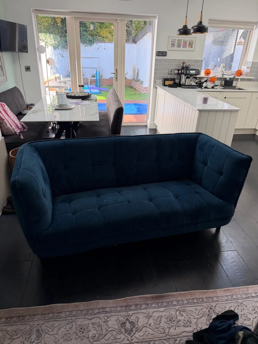 Sofa - Image 4