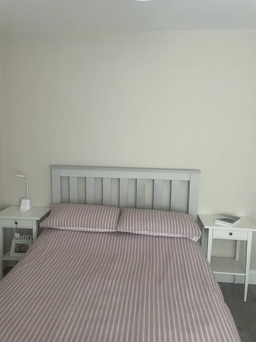 Bedroom Furniture Set - Image 2