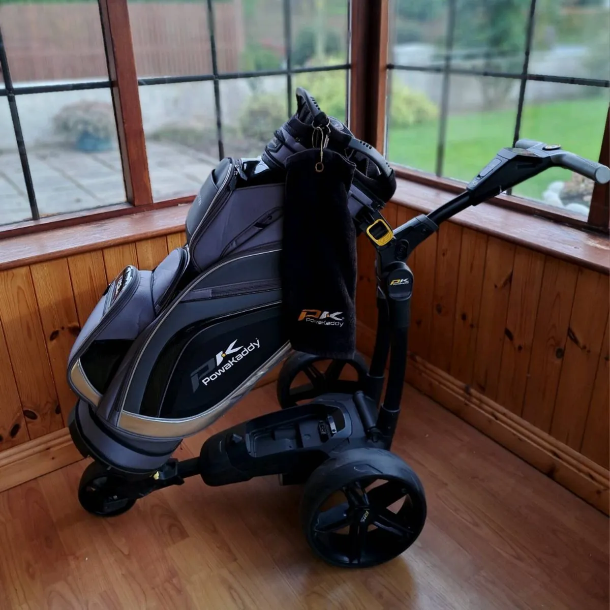 Powakaddy golf bag - Image 4