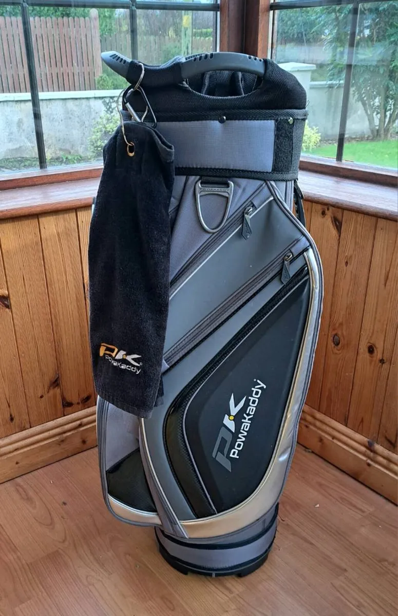 Powakaddy golf bag - Image 1