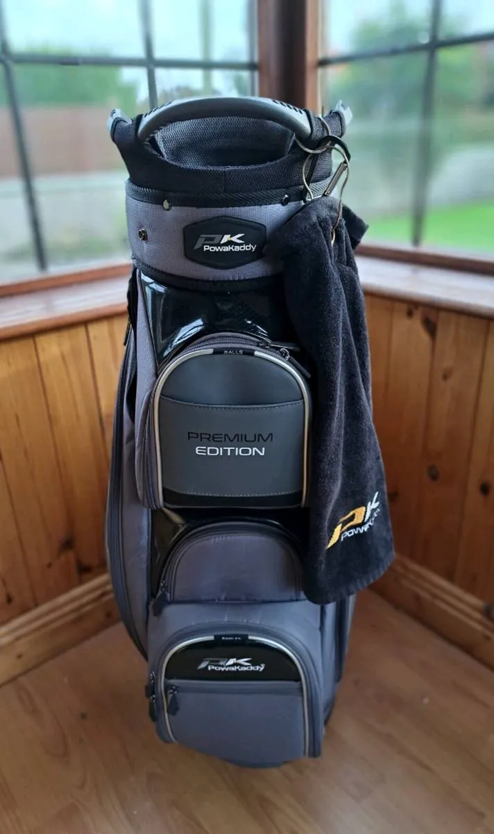 Powakaddy golf bag - Image 2