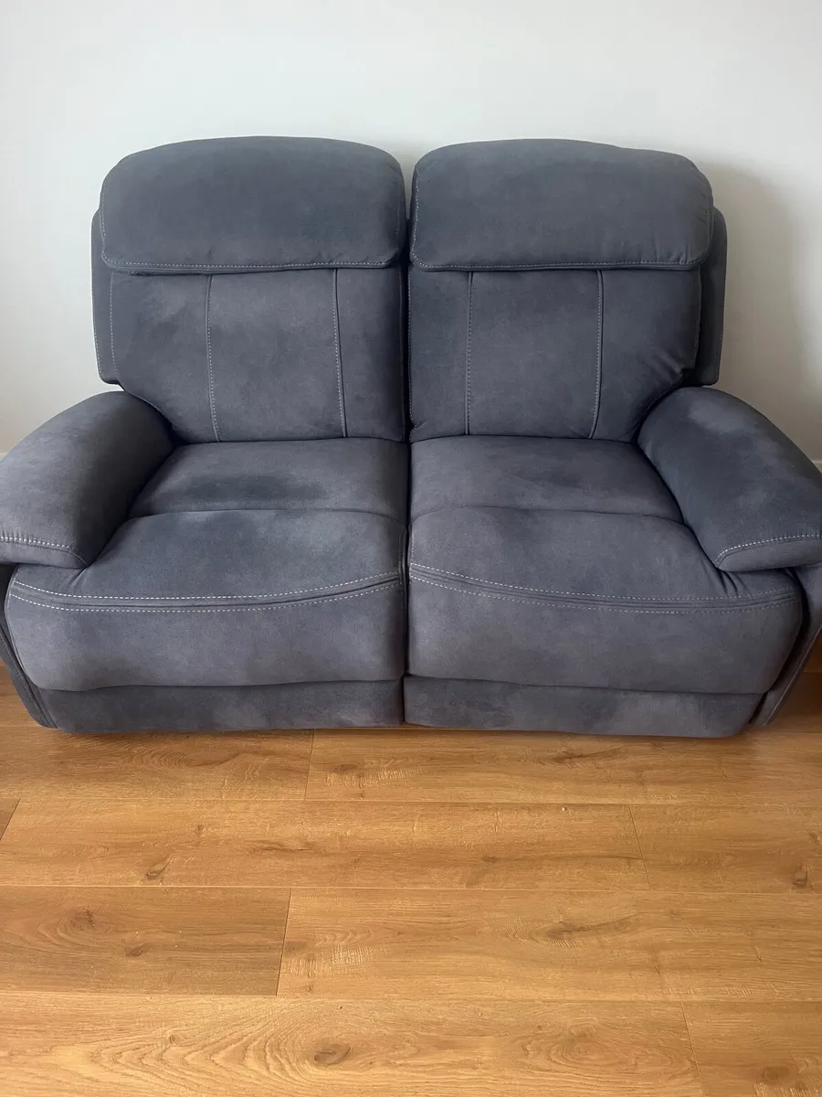 Electric recliner 2 seater Sofa - Image 1