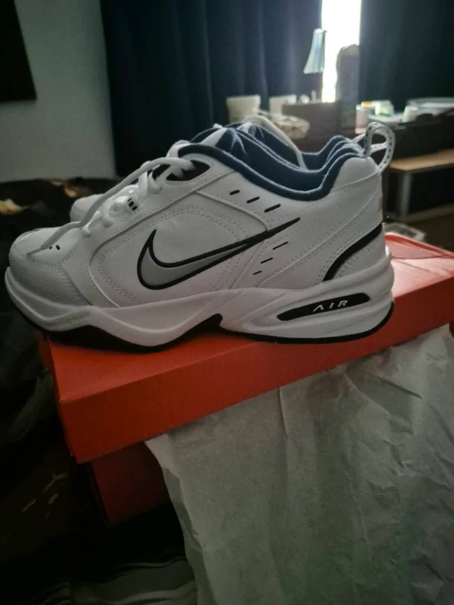 NIKE AIR MONARCH - Image 3