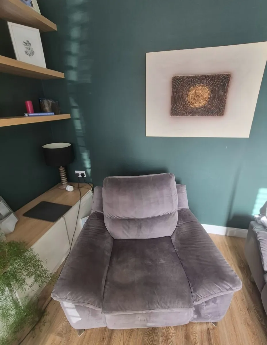 Recliner Sofa and armchair - Image 4