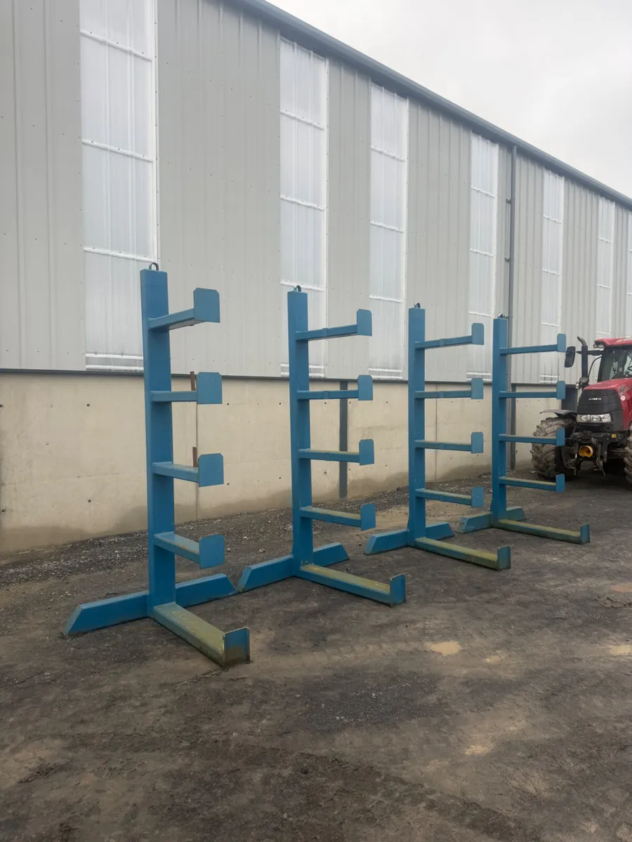 Heavy duty steel stands