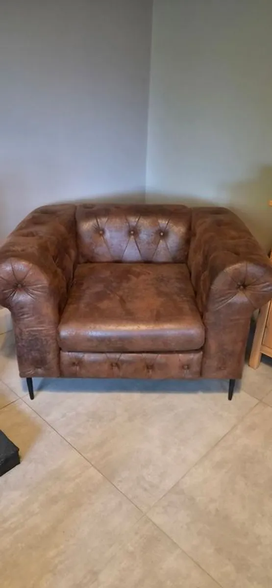 3-2-1 sofa and armchair suite - Image 1