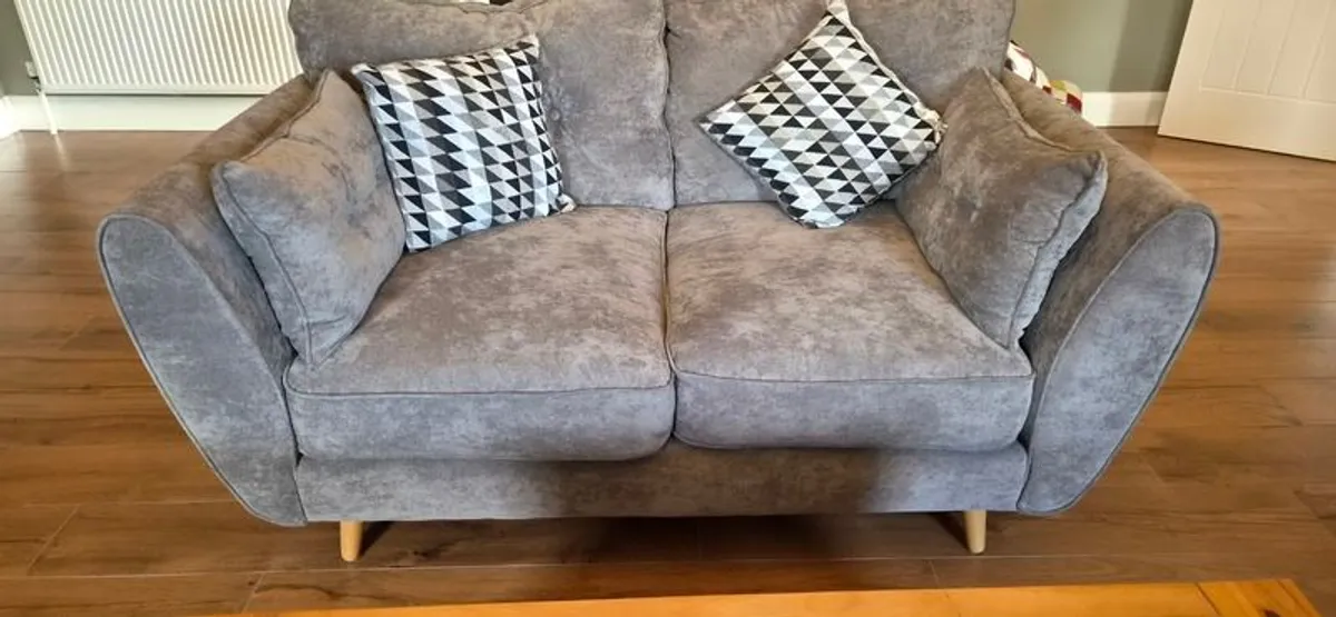 3+2+1 soft grey fabric sofa suite - Image 1