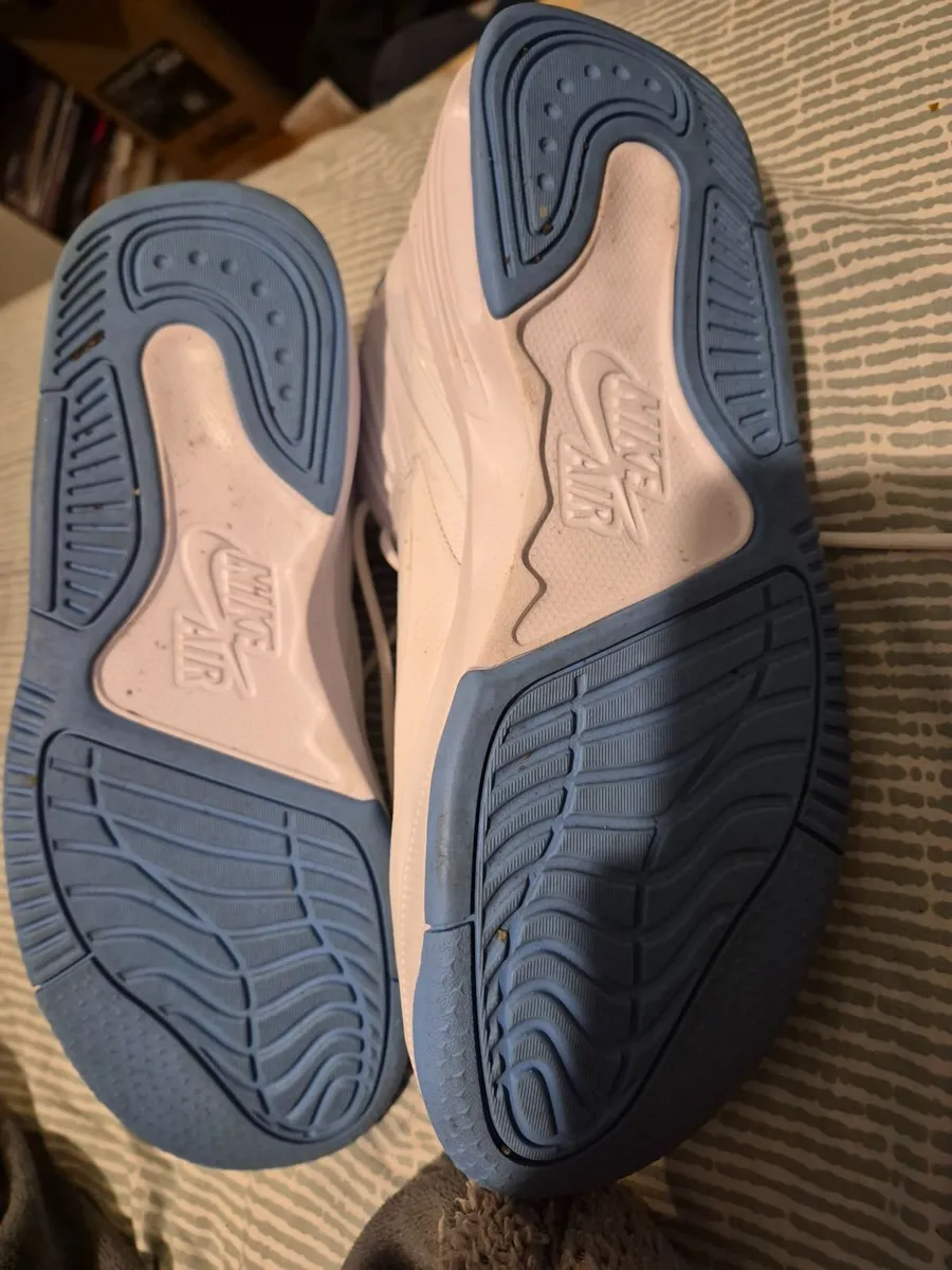 Jordan max aura 5 never worn - Image 3