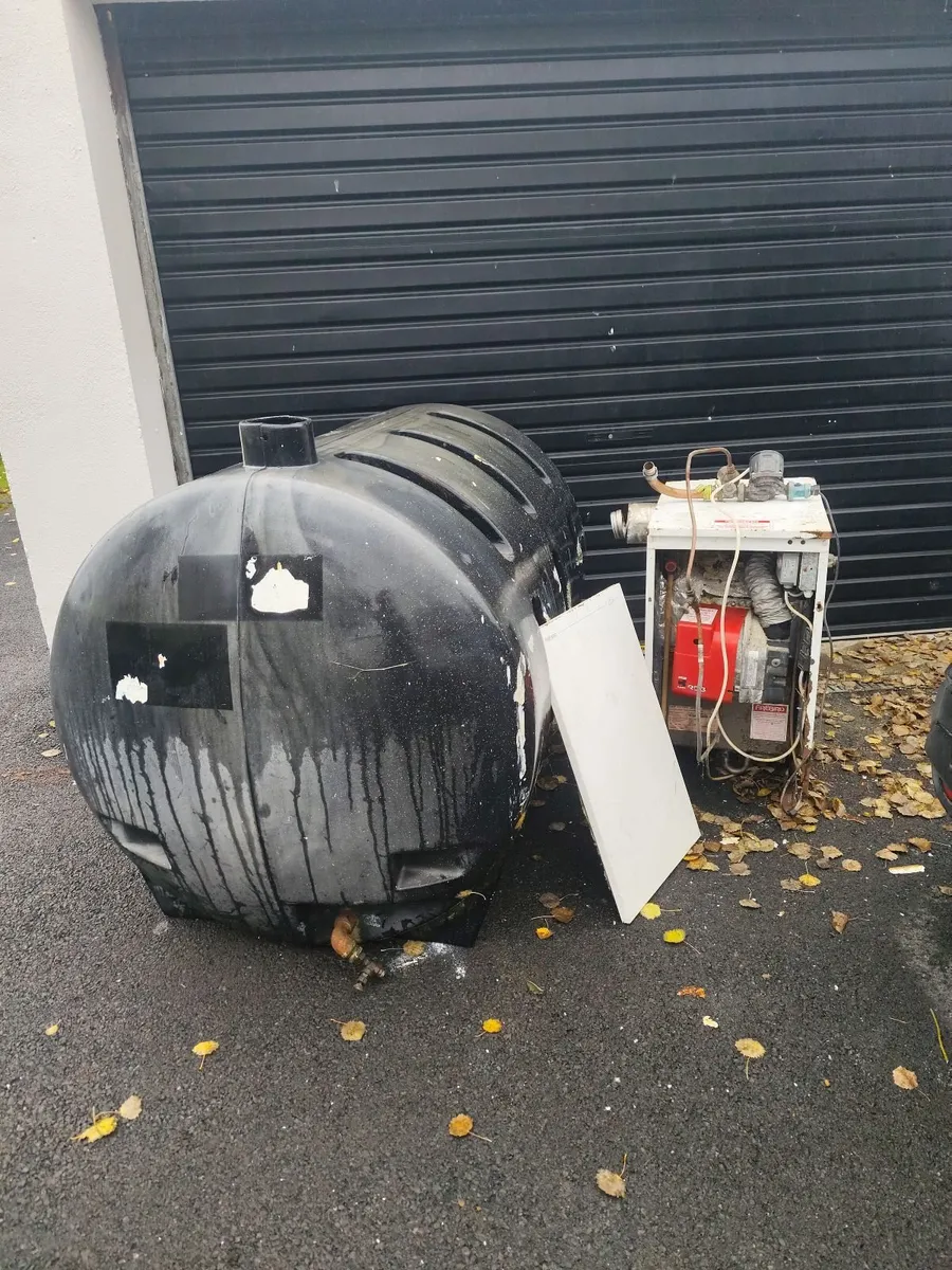 Condensor boiler and oil tank - Image 2