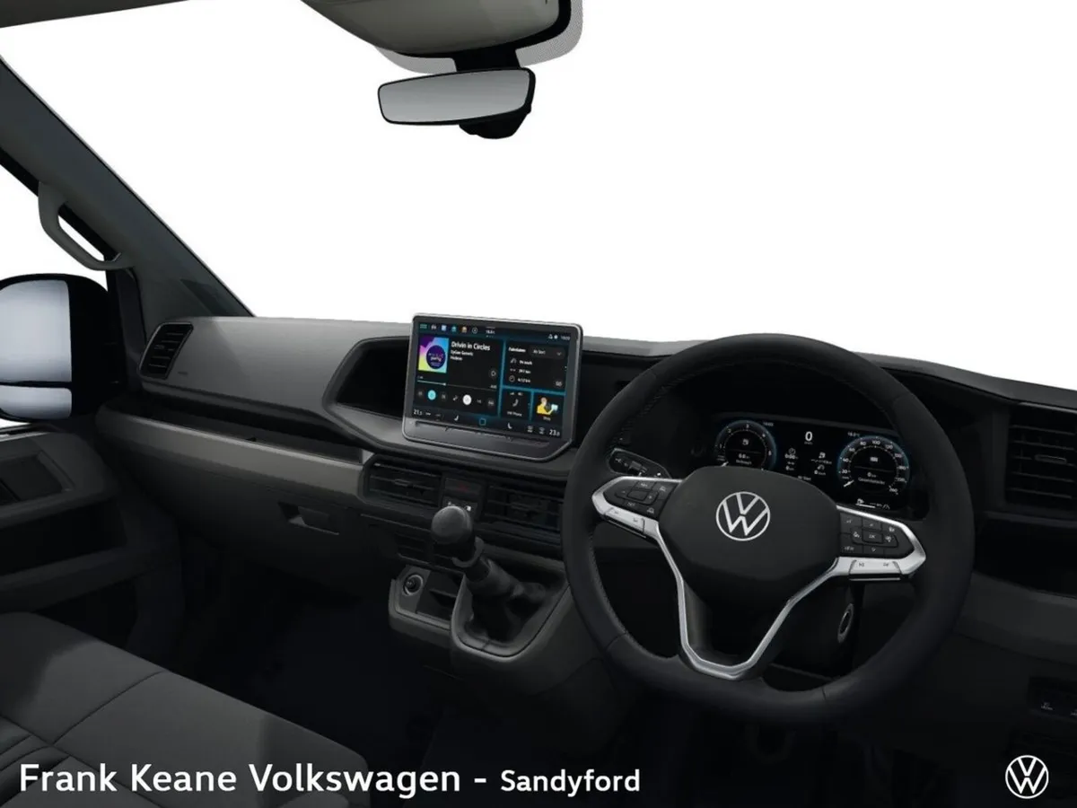 Volkswagen Crafter HIGHLINE HIGH ROOF 30 MWB 140BH - Image 4