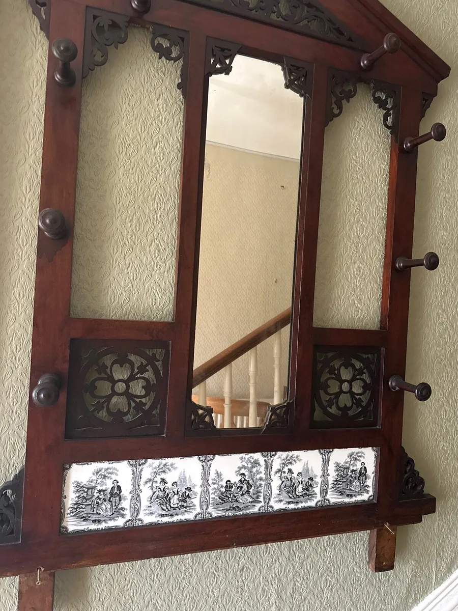 Solid oak decorative wall hanging - Image 2