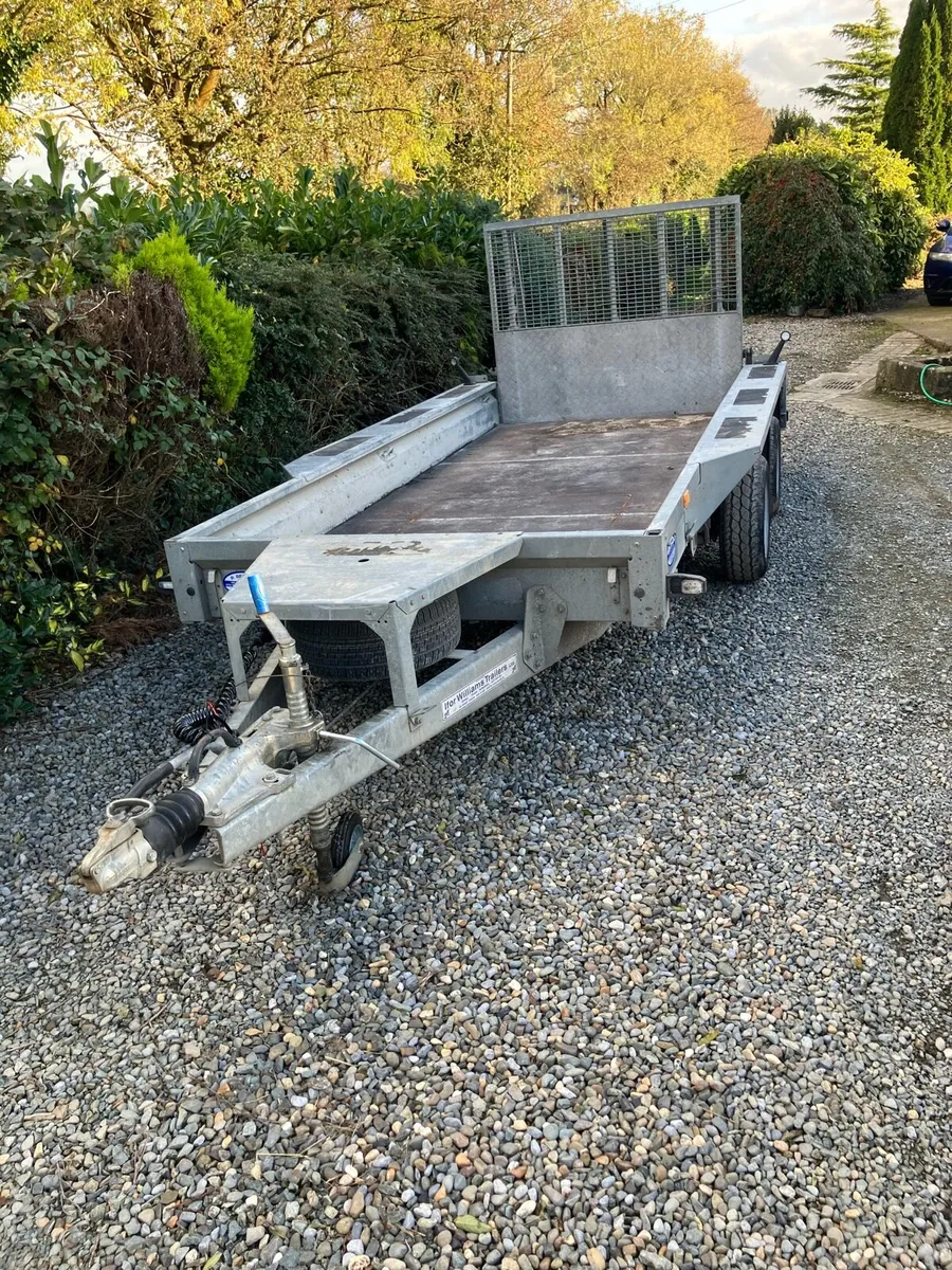 Trailer - Image 1