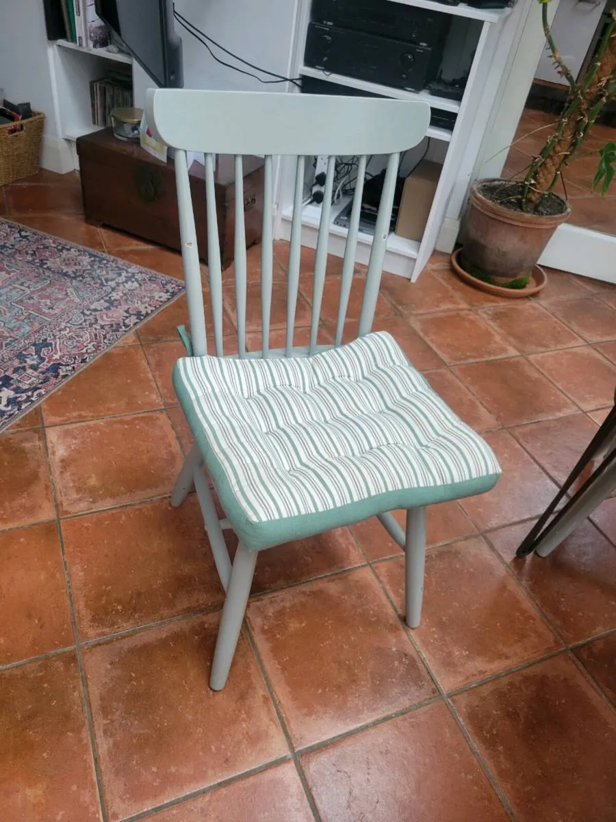 Kitchen chairs - Image 2