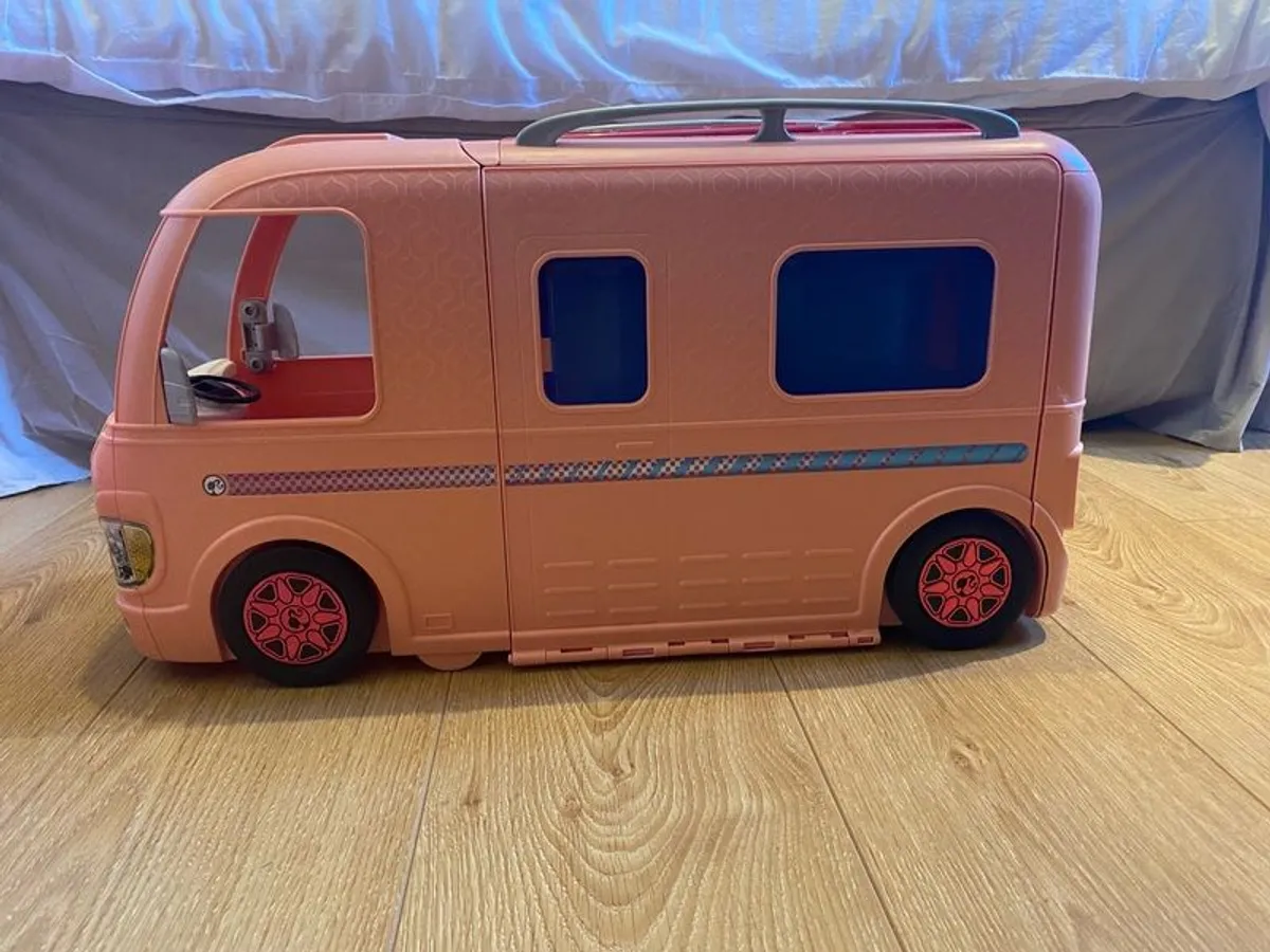 Barbie Camper Van