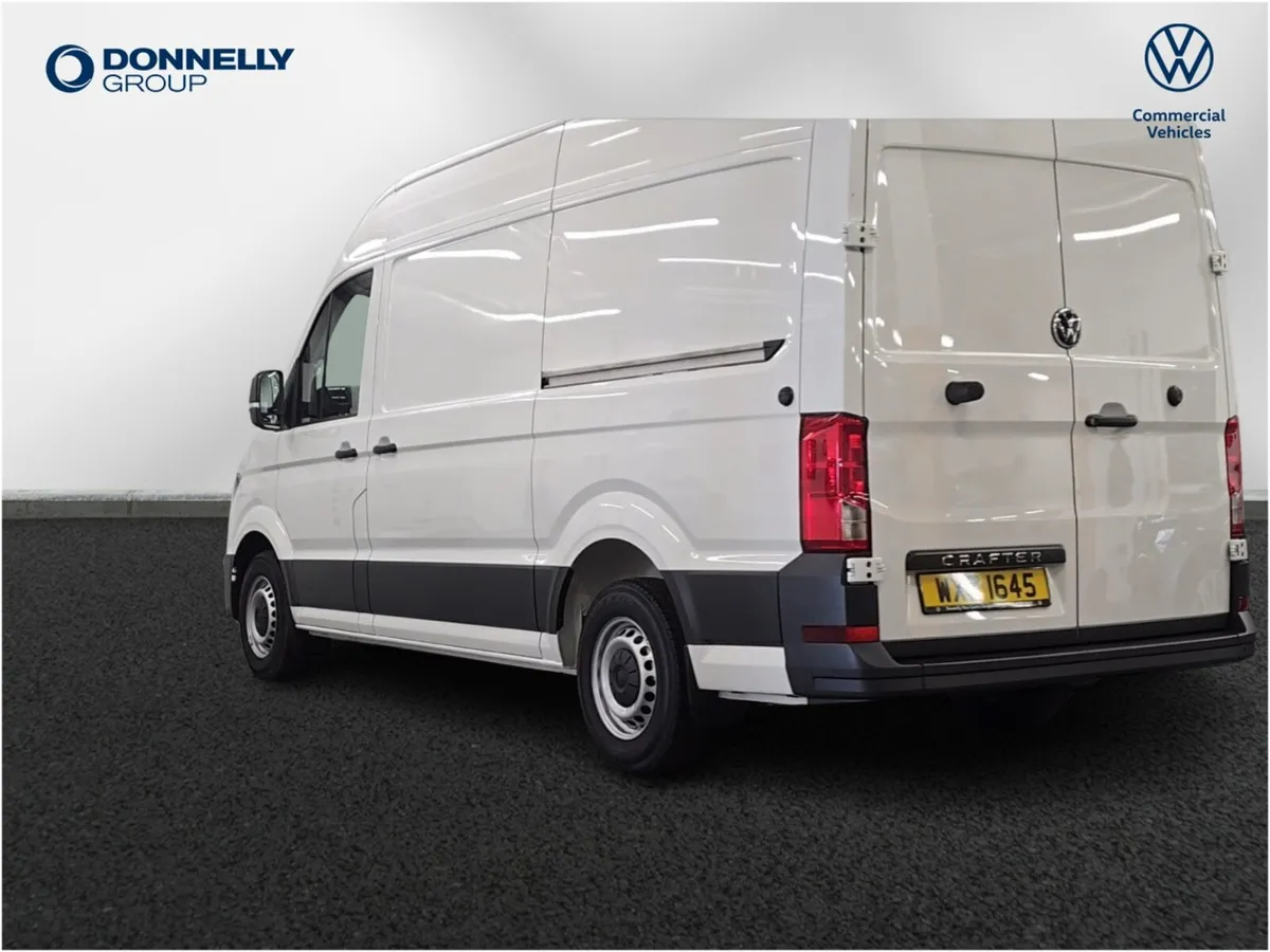 Volkswagen Crafter 2.0 TDI 140PS Commerce Plus Hig - Image 3