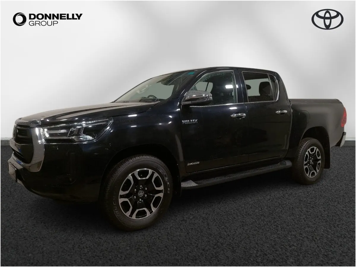 Toyota Hilux Invincible D/Cab Pick Up 2.4 D-4D - Image 3