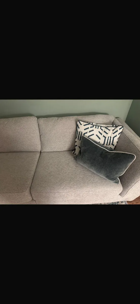 Couch - Image 3