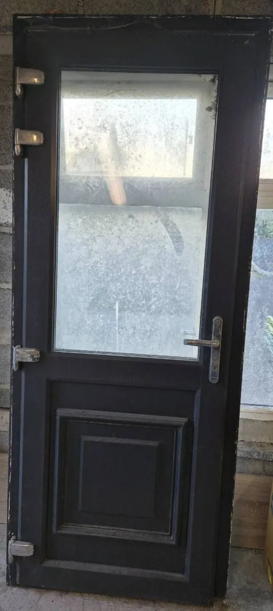 Grey door - Image 1