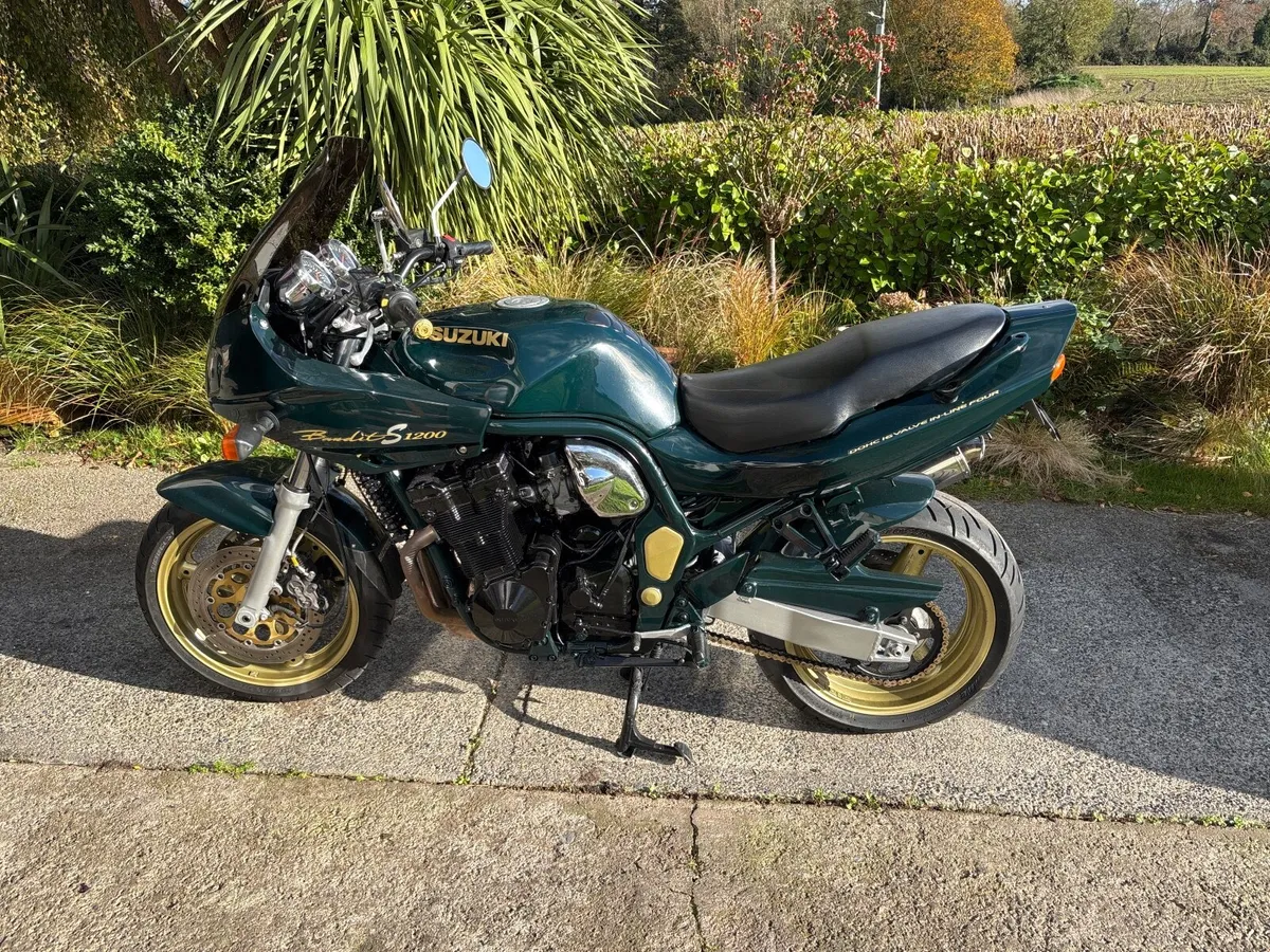 Suzuki  1998 - Image 1