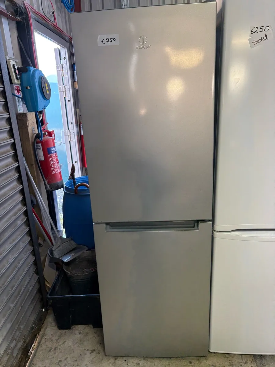 Indesit fridge freezer - Image 1