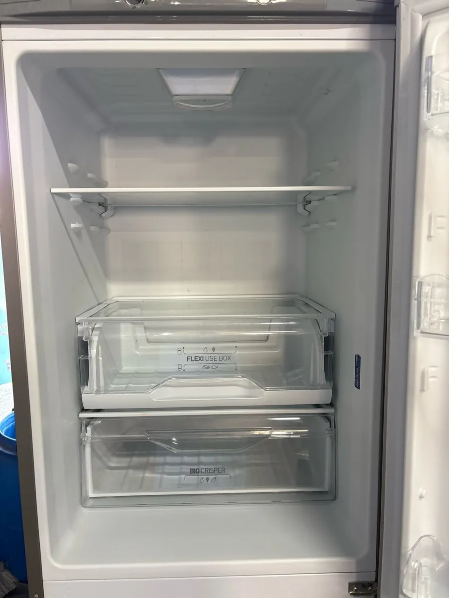 Indesit fridge freezer - Image 4
