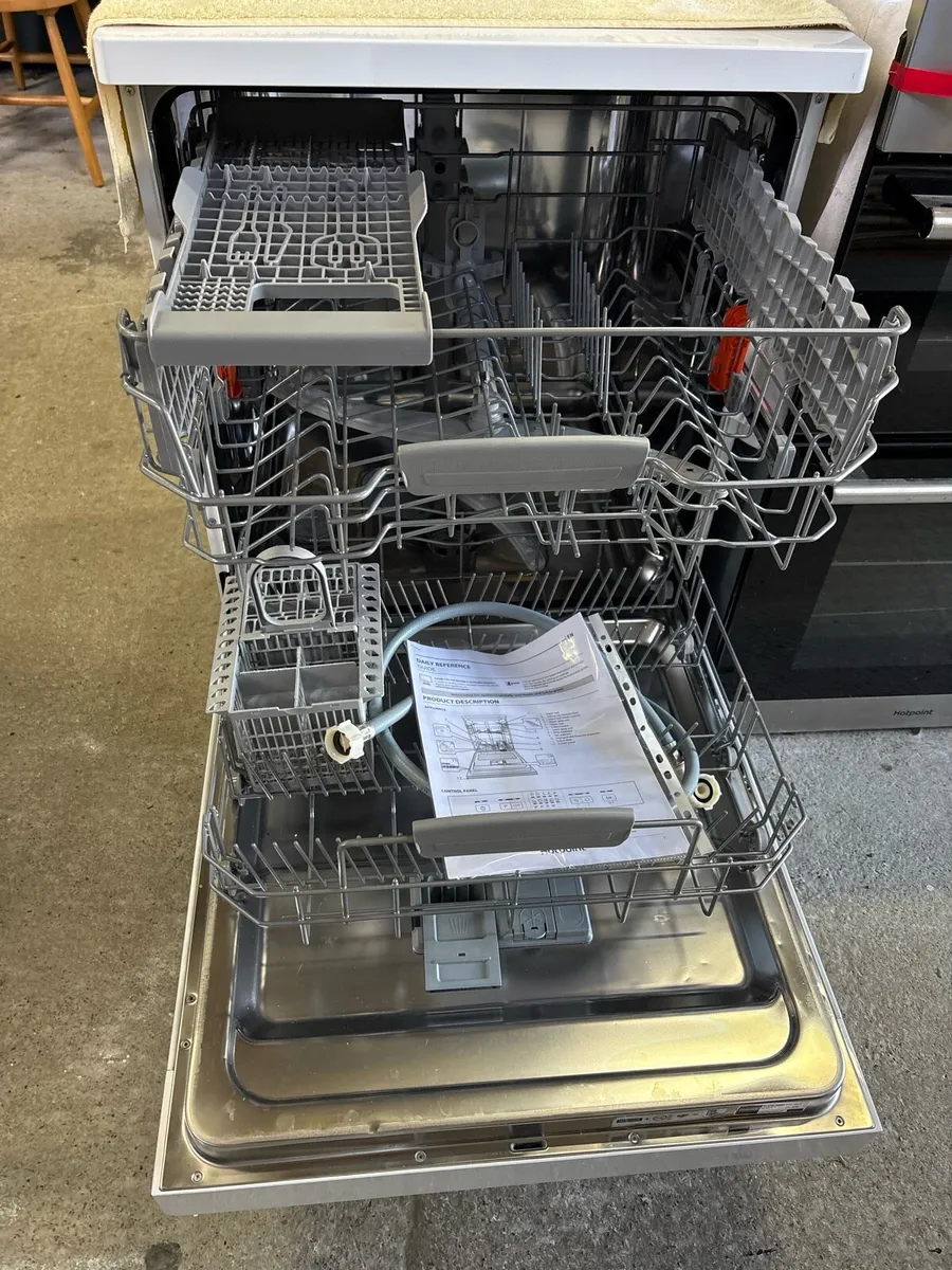 Hotpoint dishwasher - Image 2