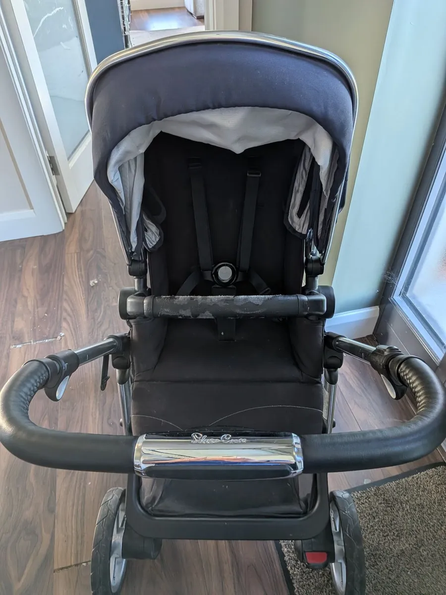 Silver Cross Pioneer Travel System - Image 4